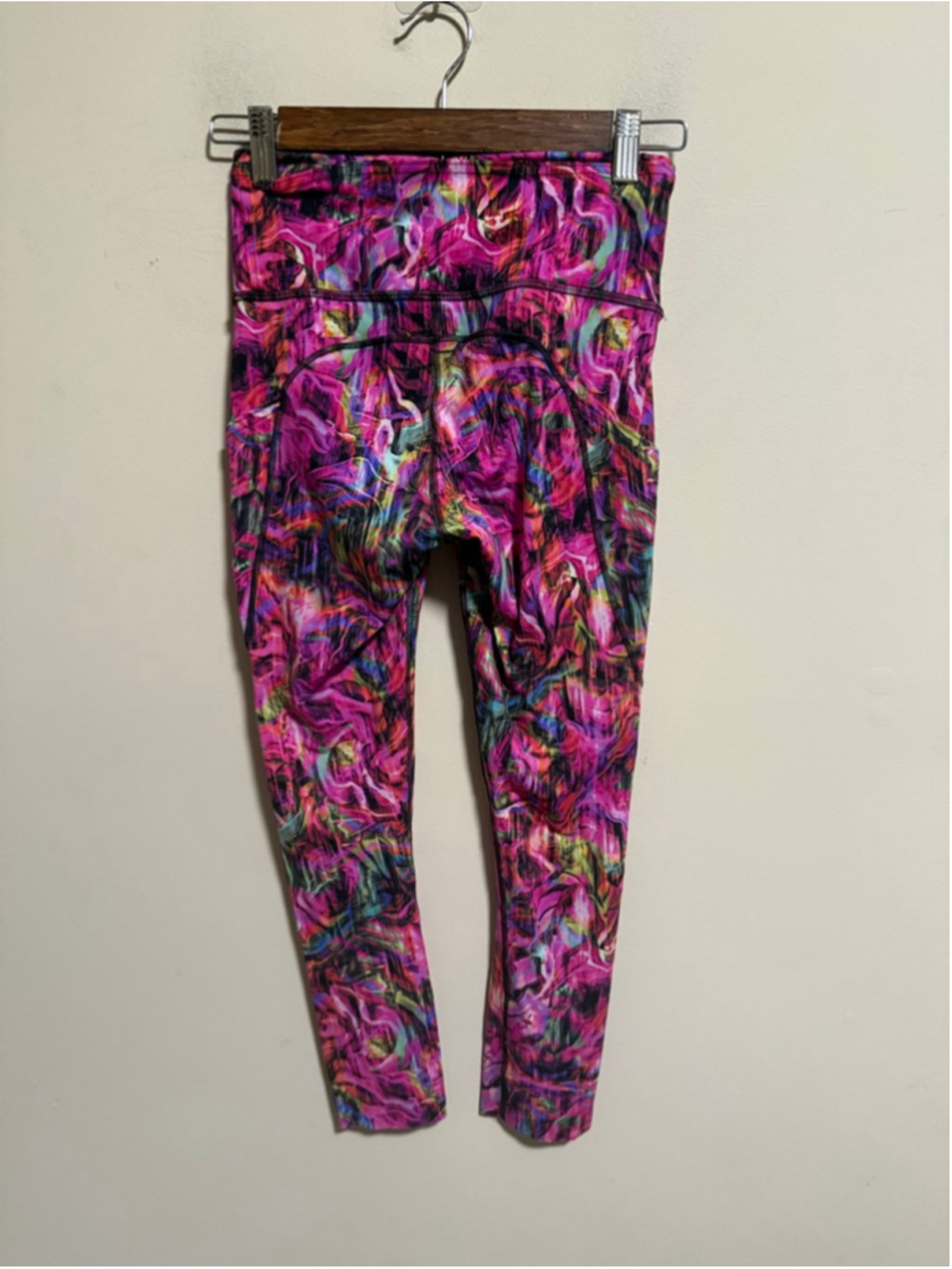 Lululemon Base Pace High-Rise Running Tight 23" Hyper Flow Pink Multi- Size 4